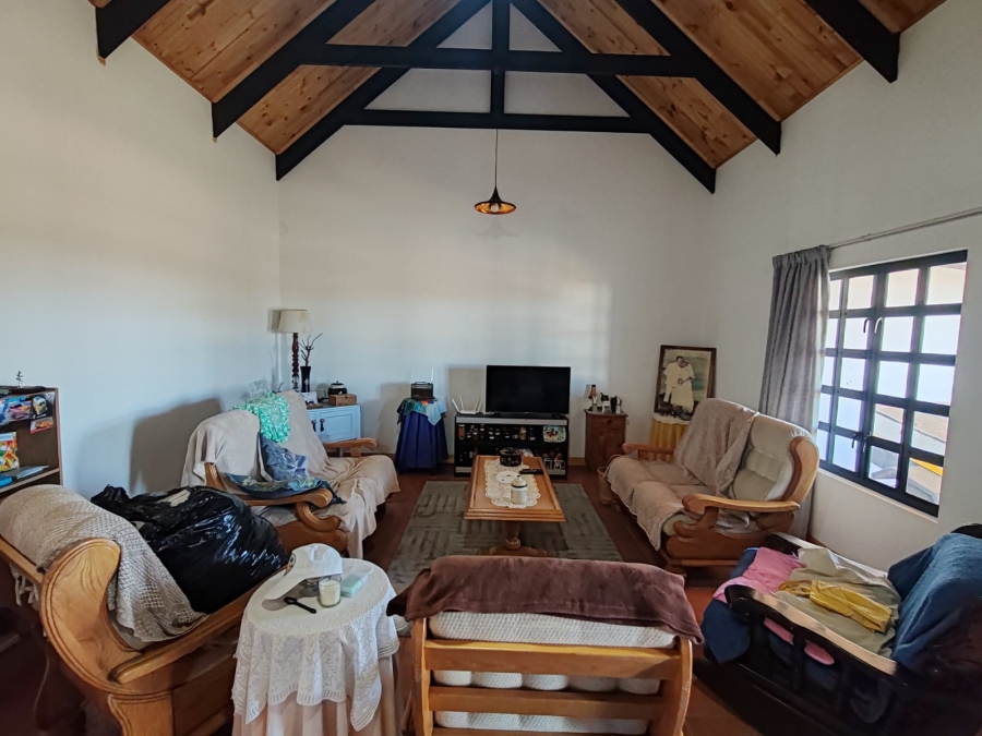 5 Bedroom Property for Sale in Hopefield Western Cape